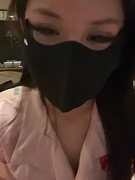 美女Carlin-yiyi在线直播