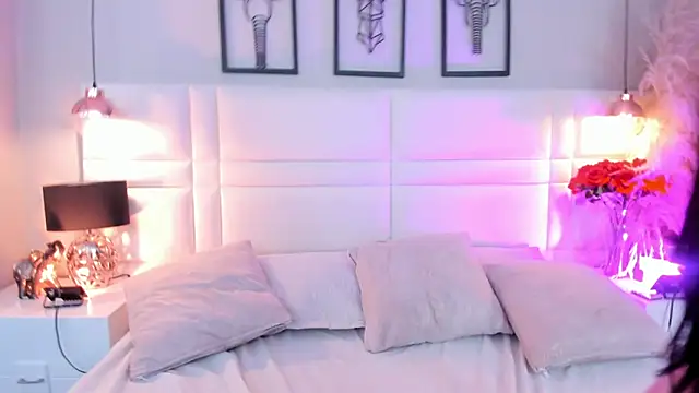 Lily_Cooper__ webcam