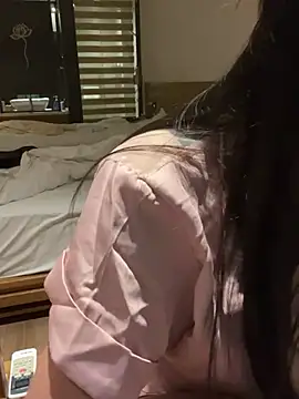 美女Carlin-yiyi在线直播