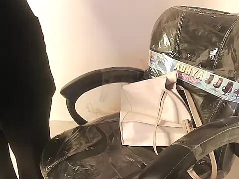 aish_a (F teen) - nude dance🥰🥰🥰