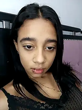 Zoe_Sweett18 live sex cam