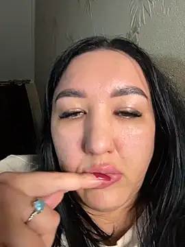 Naughtbaby_2025 webcam