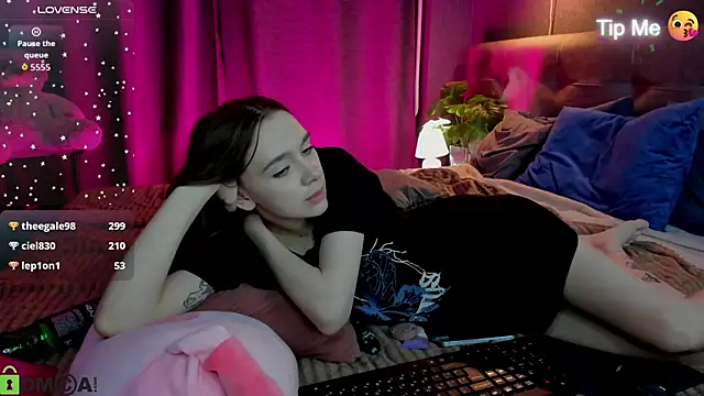 Lesi_Moonie01 webcam