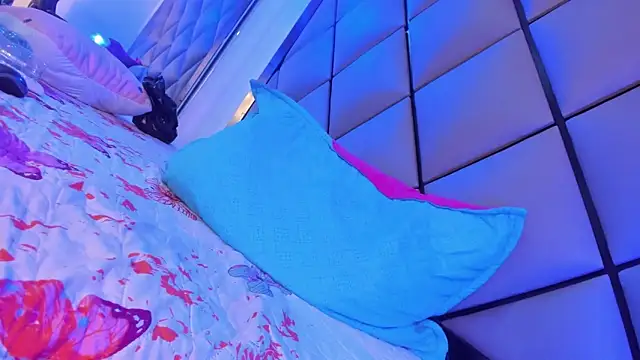 GeorginaCute_ webcam