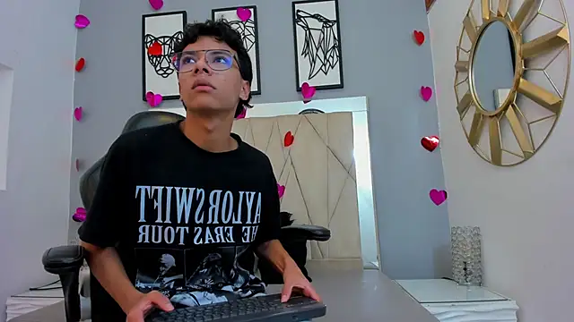 adams_bobby (M twink) - cum show 🍆💦