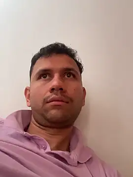 Michaell_Spinelly webcam