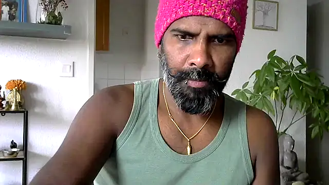 frenchblackc31 webcam