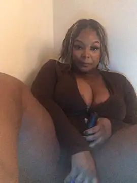 Webcam Model (Fxncymuse)  is live.Free join now!