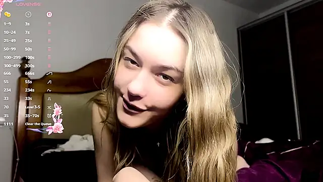 Little_ines webcam