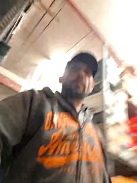 valen_tinx19cm (Ask my age) - Débutant