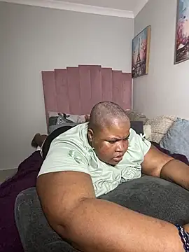 misslola27 (F young) - 2 videos for the last tipper 😜🍆🍑❤️❤️