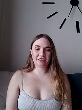 kisavixen - KisaVixen's free webcam