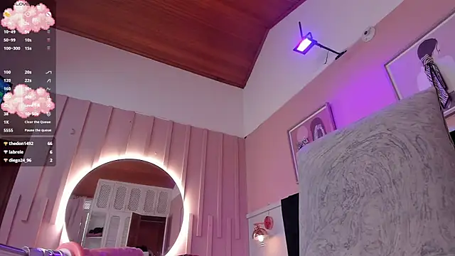 elodie_walker webcam