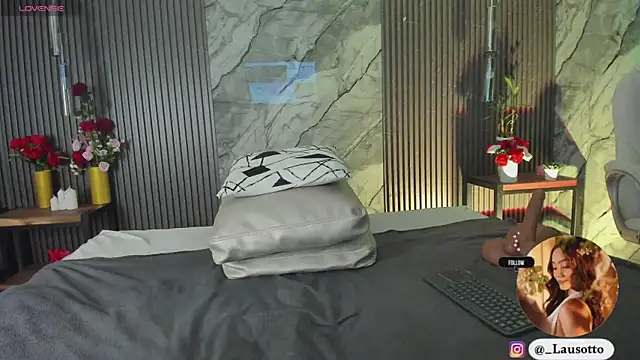 martina_mayers webcam