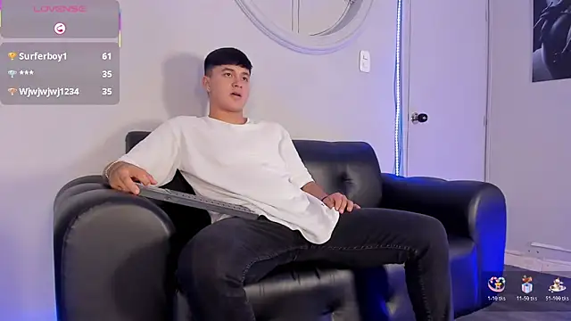 Cristopher_strong webcam