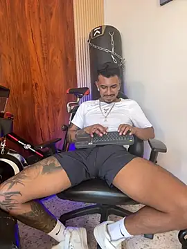 Latinmoster_boss webcam