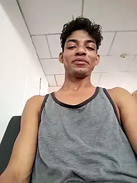 Brayanellatino's live cam