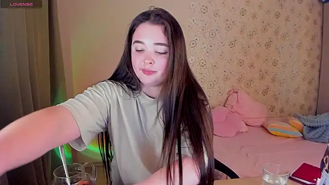 Alice_next_door webcam