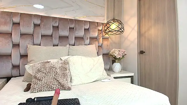 DulceEstrella_ webcam