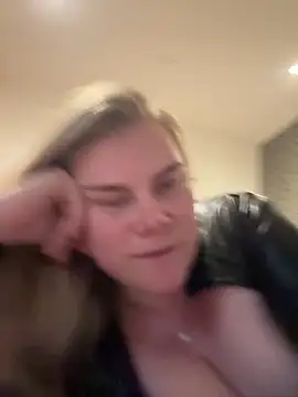 SexyBlondJoanna's live cam