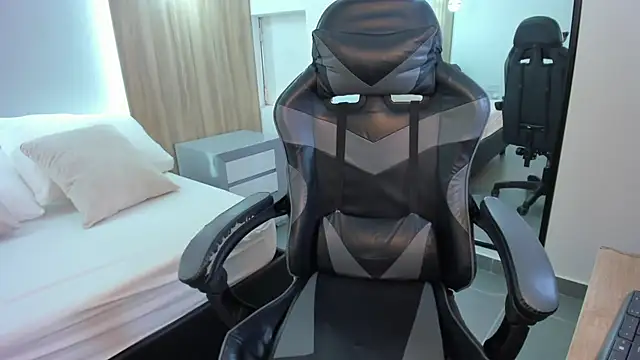 rachel_foxx_ - Rachel_foxx_'s free webcam - UK Sex Cams