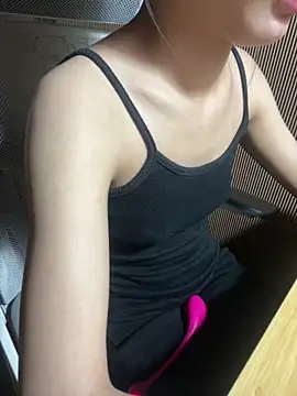 Mina048 webcam