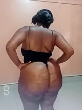 luciouslips00 - Luciouslips00's free webcam - UK Sex Cams