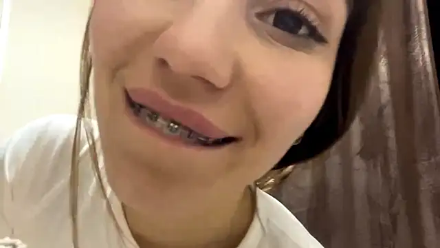 HypnoticEyeys live sex cam