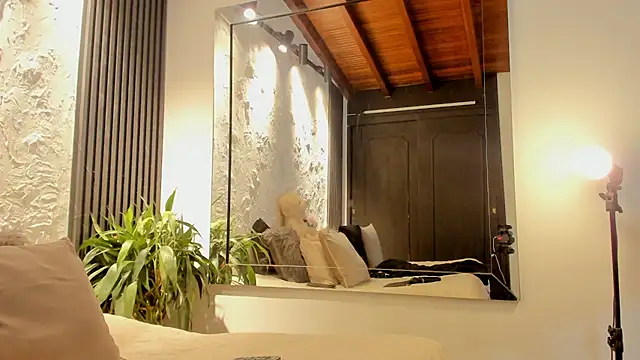 joselin_rouse webcam