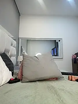 eva_johnss (F young) - CREAMY IN MY PUSSY