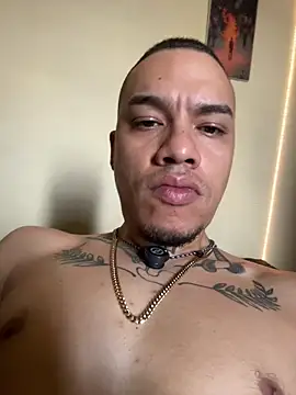 AlphaMasterXxx webcam