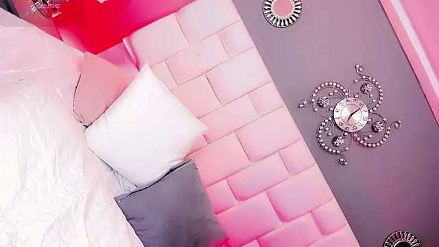 Kisses_Sophia live sex cam