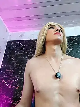 crislingery_dolli webcam