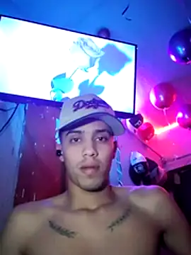 taylorfavorite_28 webcam