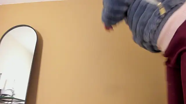 bulma_bambina_ - Bulma_bambina_'s free webcam