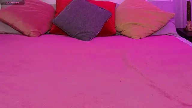 Bella_W_Berry webcam