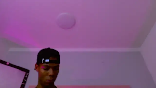 Santiago_Ortiz_ webcam