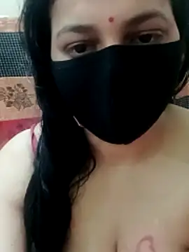 Webcam Model (Desi_Heat_Couple) is live