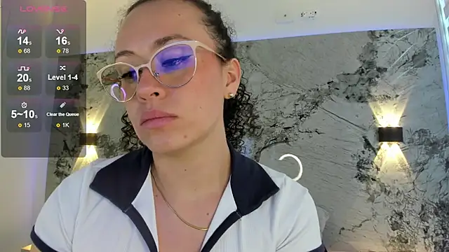 liz_holmes - LIZ_HOLMES's free webcam