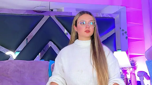 Giigii_Hadid_ webcam