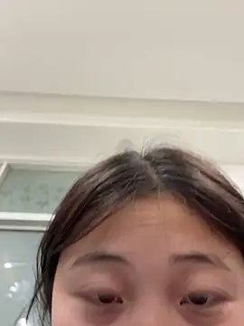 美女TEVDKA在线直播