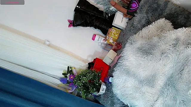 mia_holly18 (T teen) - ✨MAKE MY DAY HAPPY ✨