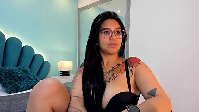 sharlott18 live sex cam