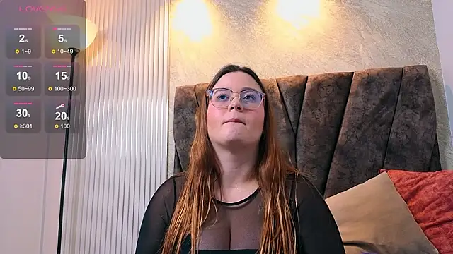 zoe_hugeboobs webcam