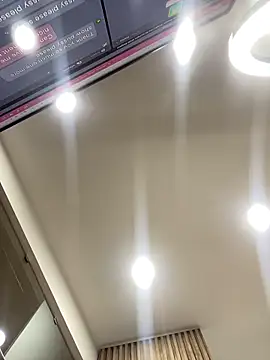 isabella_horney_ webcam