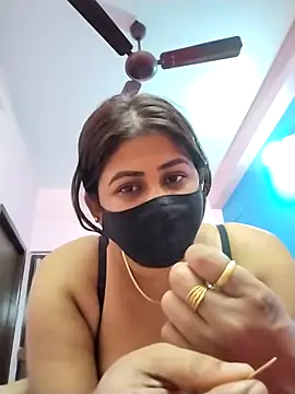 Webcam Model (pinkihot23)  is live.Free join now!