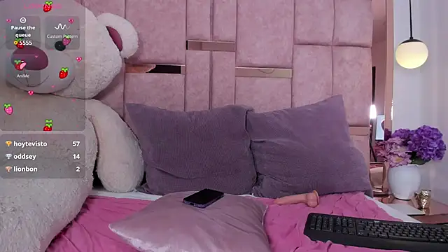 megan_sofiaa_ webcam