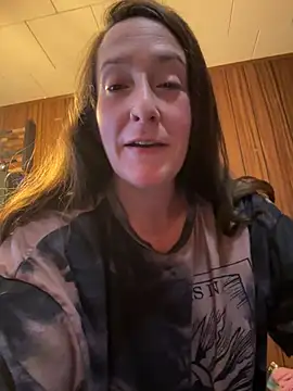 Mini_And_The_Bear webcam