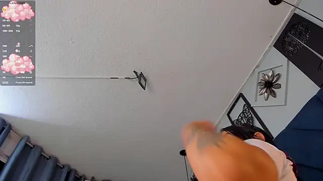 elodie_walker webcam