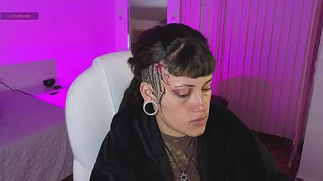 _sharlotte777 webcam